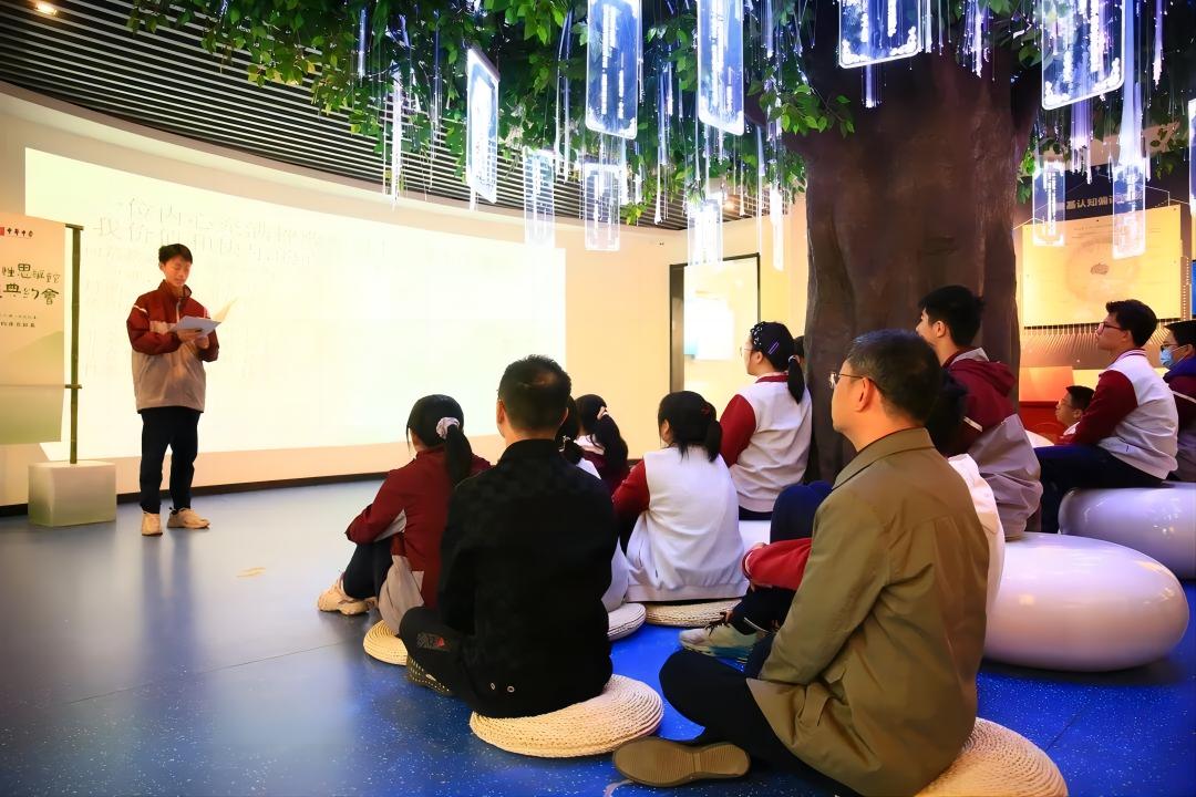 南京市中华中学：批判性思维助学子高飞携手顶级高校“双高”合作(图6)