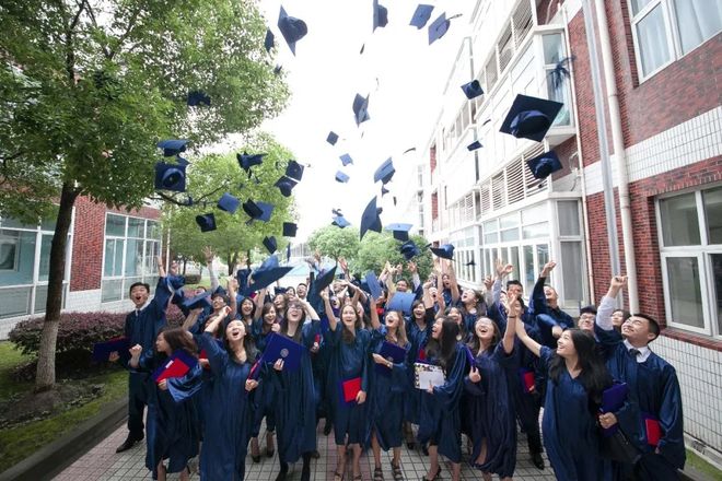 京领2024中国国际学校竞争力百强榜·英美本科方向3A级学校——上海民办中芯国际部