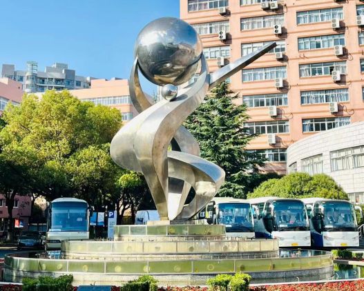 2024高考后滑档想出国留学上海1+3国际本科怎么选？一文读懂！(图3)