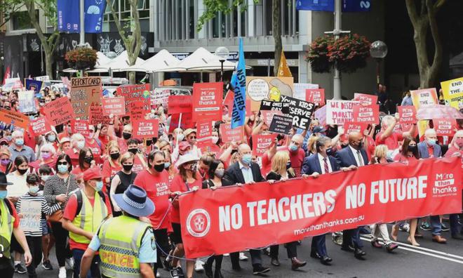 今天6万澳洲人闹上街头！大批学校关门！多个行业停摆(图3)